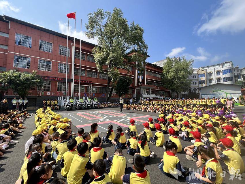 有那个糖果派对网站注册就送的
